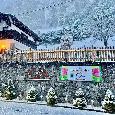 Haus Bodenwinkler Bed & Breakfast *